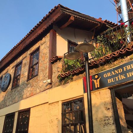 Grand Friends Bed & Breakfast Antalya Bagian luar foto