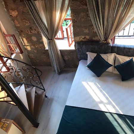 Grand Friends Bed & Breakfast Antalya Bagian luar foto