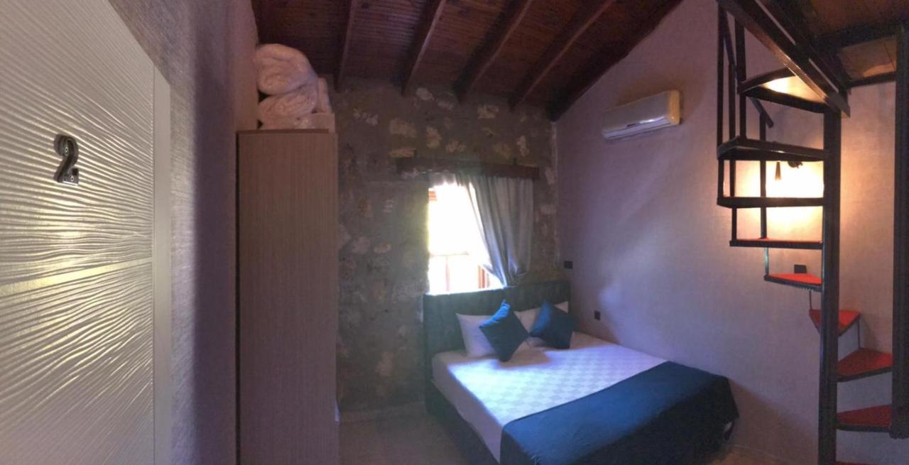 Grand Friends Bed & Breakfast Antalya Bagian luar foto